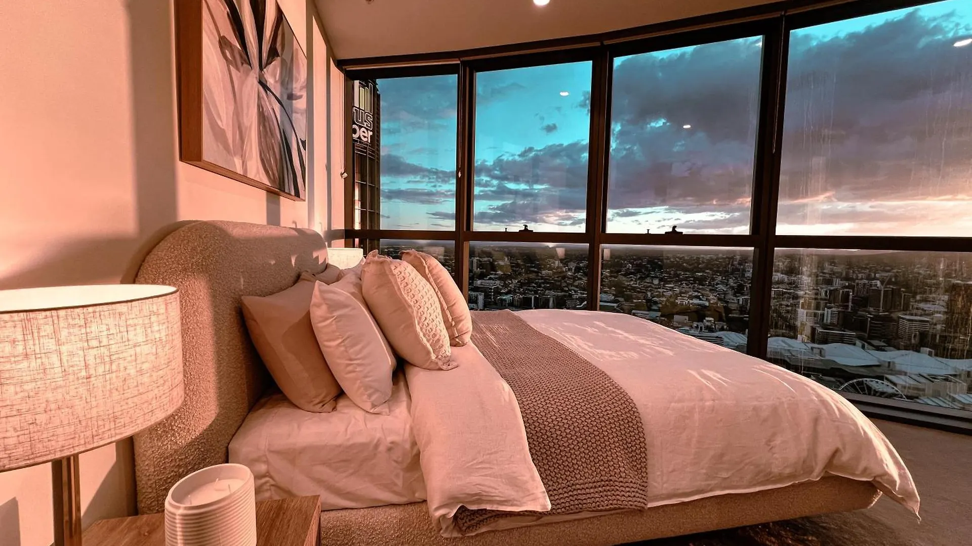 Queens Wharf Residences - Level 4604 Brisbane Apartment